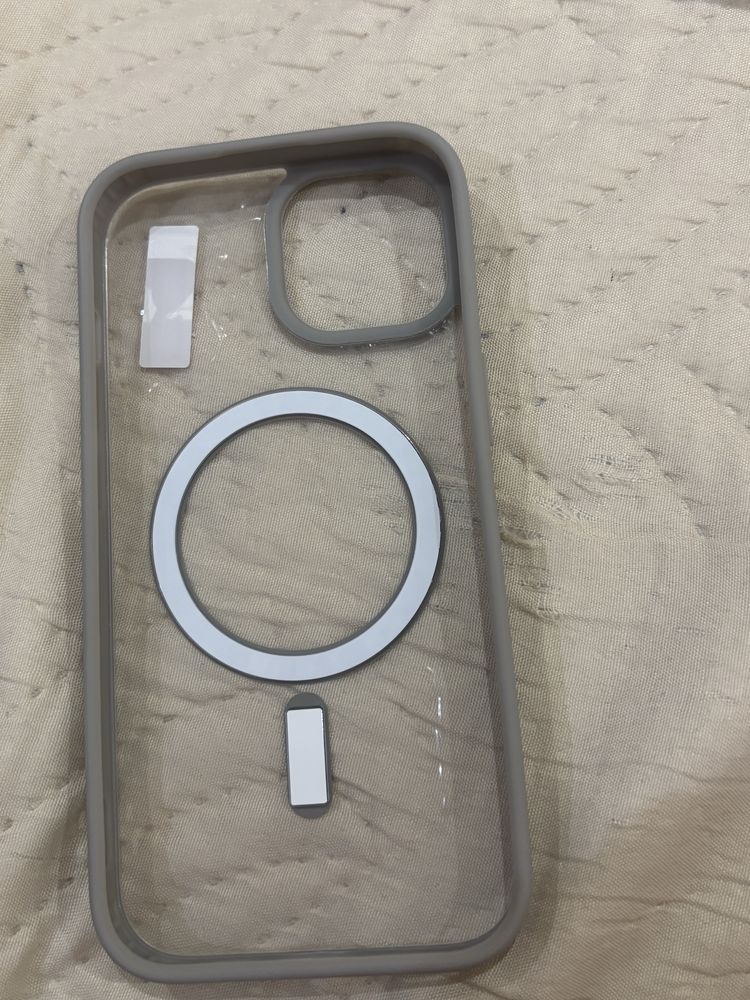 Калъфи за iPhone 15