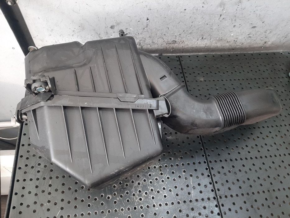 carcasa filtru aer 1.6 d d16aa suzuki vitara 62m-a01