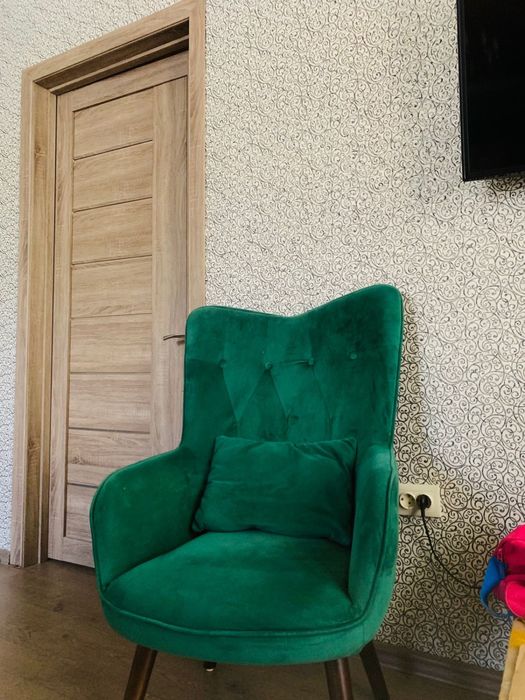 Мягкое кресло для зала