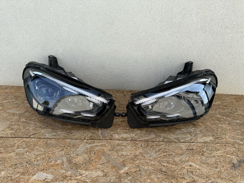 SET Far stanga dreapta Mercedes GLE W167 Facelift Full LED Multibeam