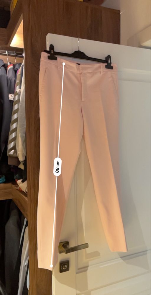 Pantaloni roz Zara, marime 36