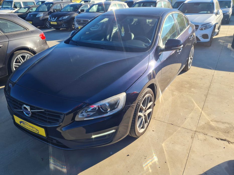 VOLVO S 60 2.0 diesel, an 2016  191.000 km