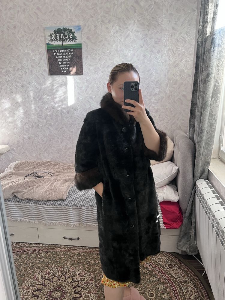 Норковая шубка отличного качества