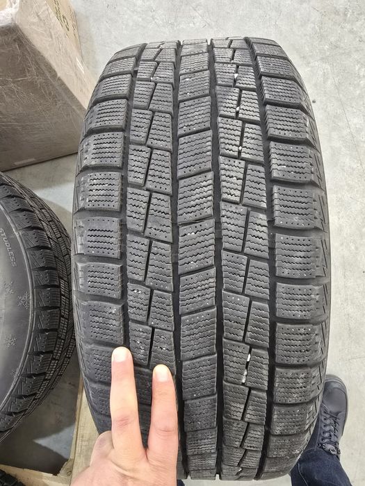 Продам шины зимние