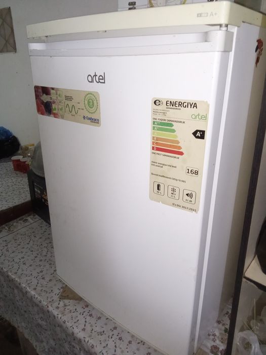 Holodilnik va morozilnik sotiladi