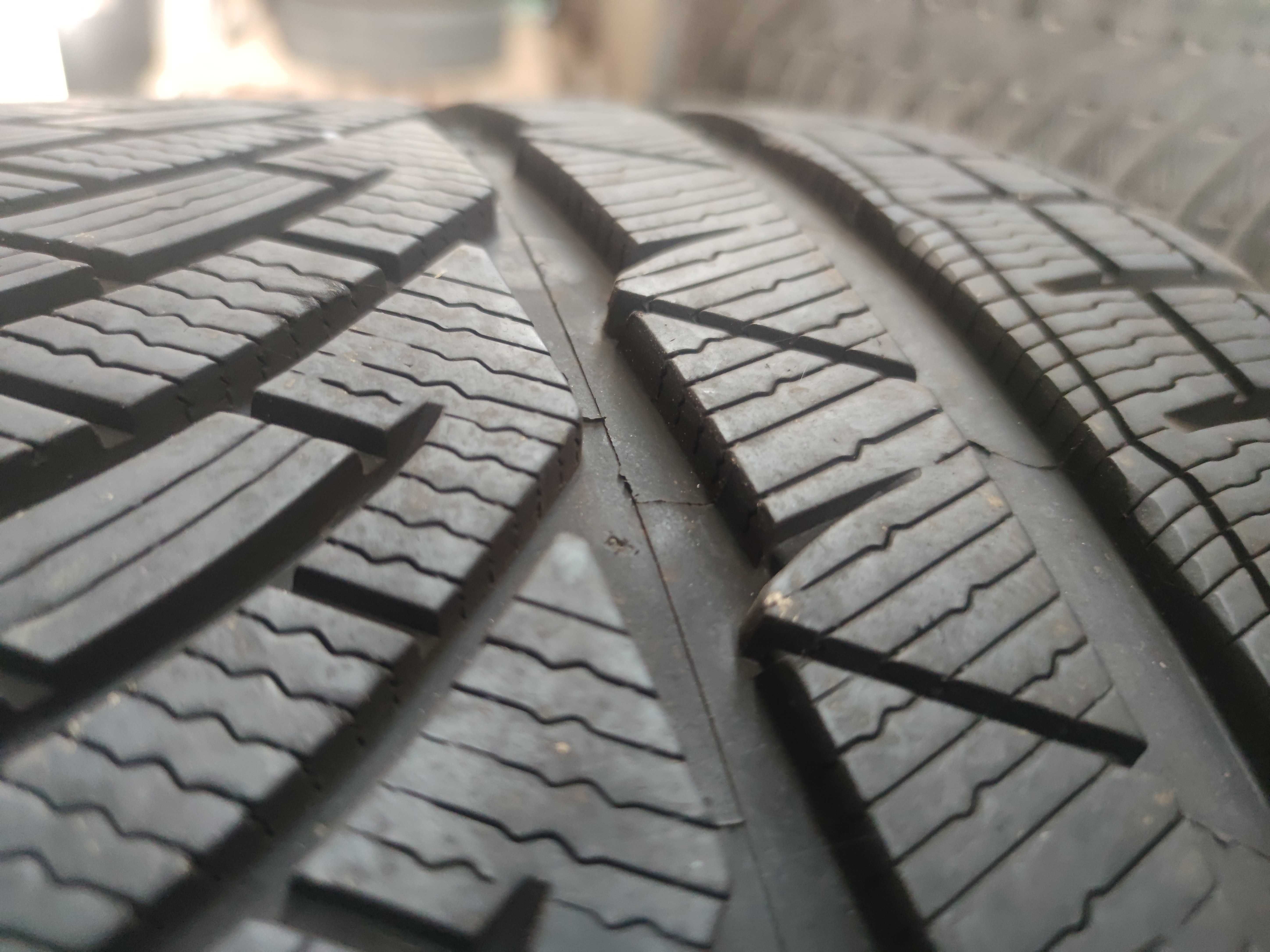 2бр Почти Нови Зимни гуми 275 30 20 - Michelin