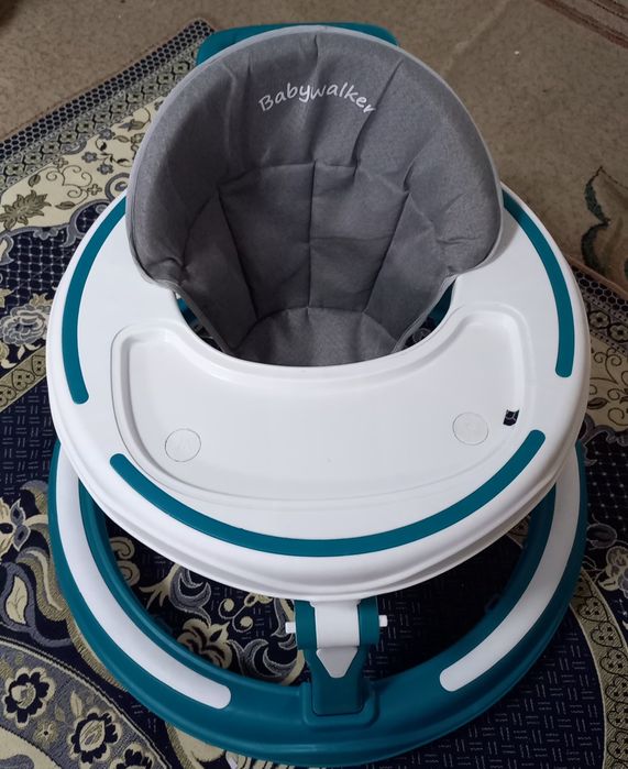 Детский ходунок за 2000тг