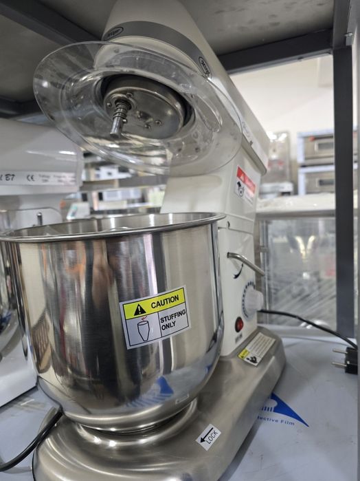 Mikser blendr tort tayorlaydigan meksir