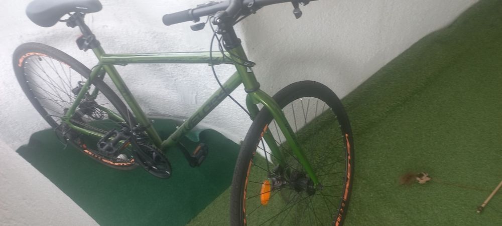 Vând bicicleta CARPAT nefolosita