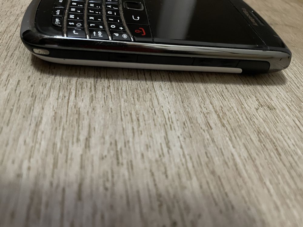 Blackberry 9700 , Black