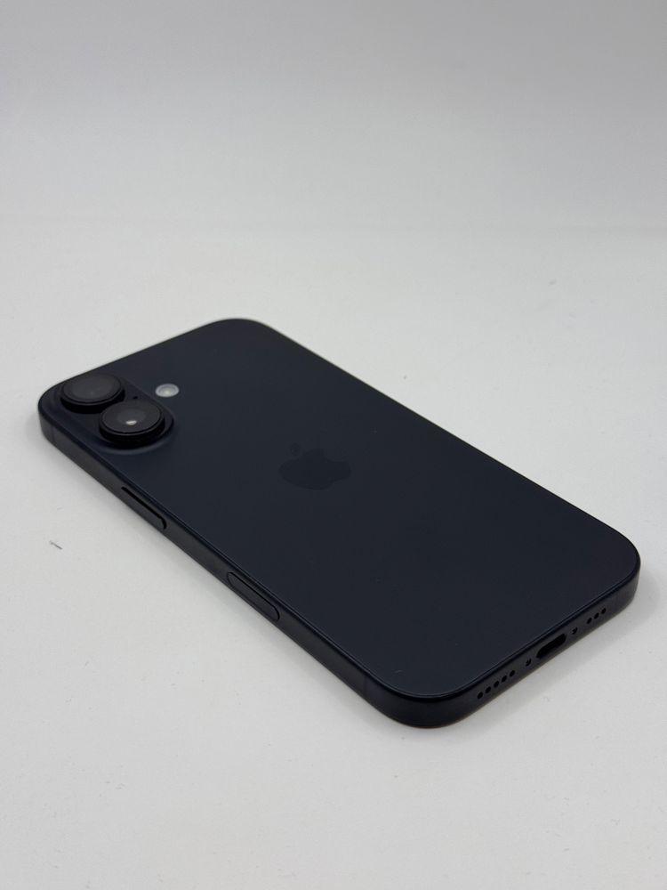 Magazin vinde iphone 16 negru 128gb 100% 44 cicluri Garantie 24 luni A