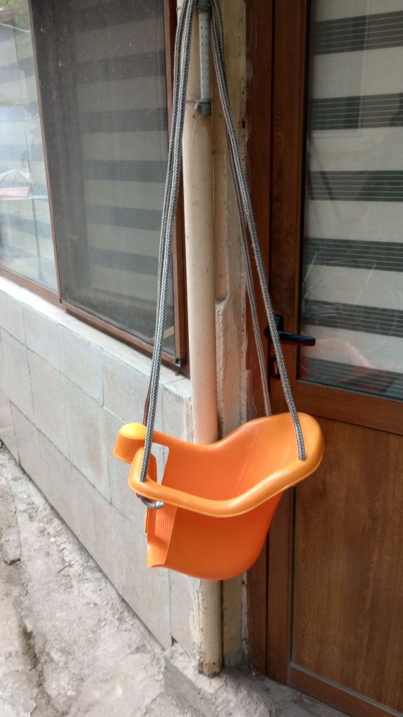 Продавам детска люлка