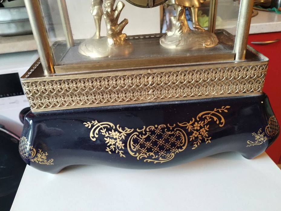 Порцеланов часовник Лимож