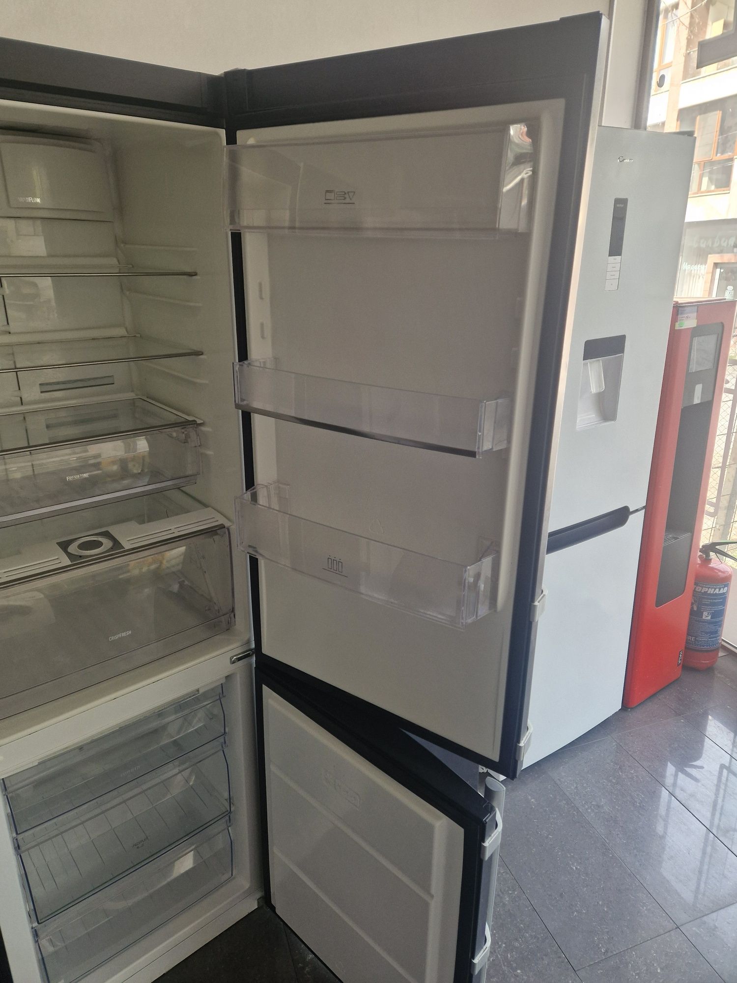 Хладилник с фризер Electrolux A++ No Frost