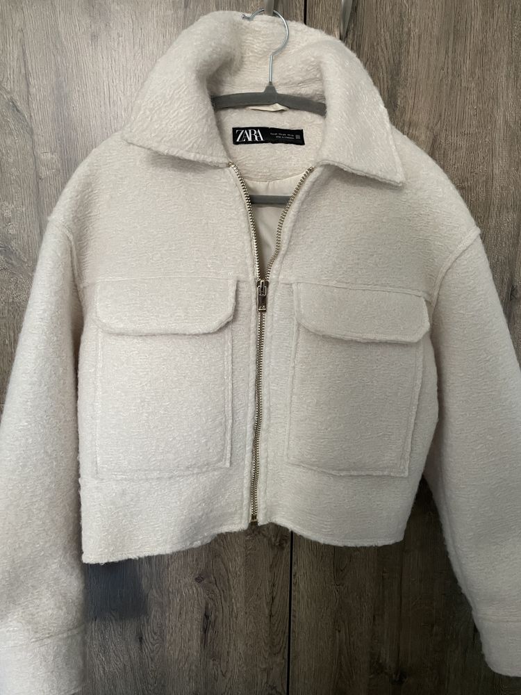 Якета Mango и Zara