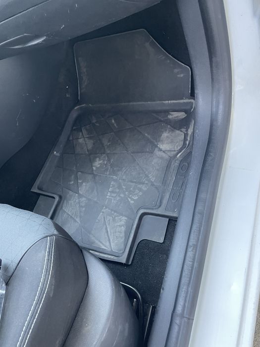 Covoras tavita OEM Clio 5