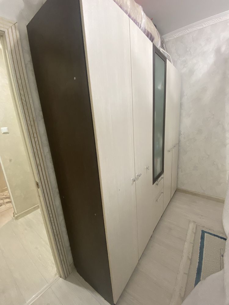 Шкаф 210х50 5 дверь