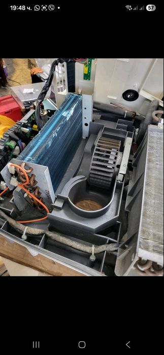 Продавам Климатик Dometic freshjet1700