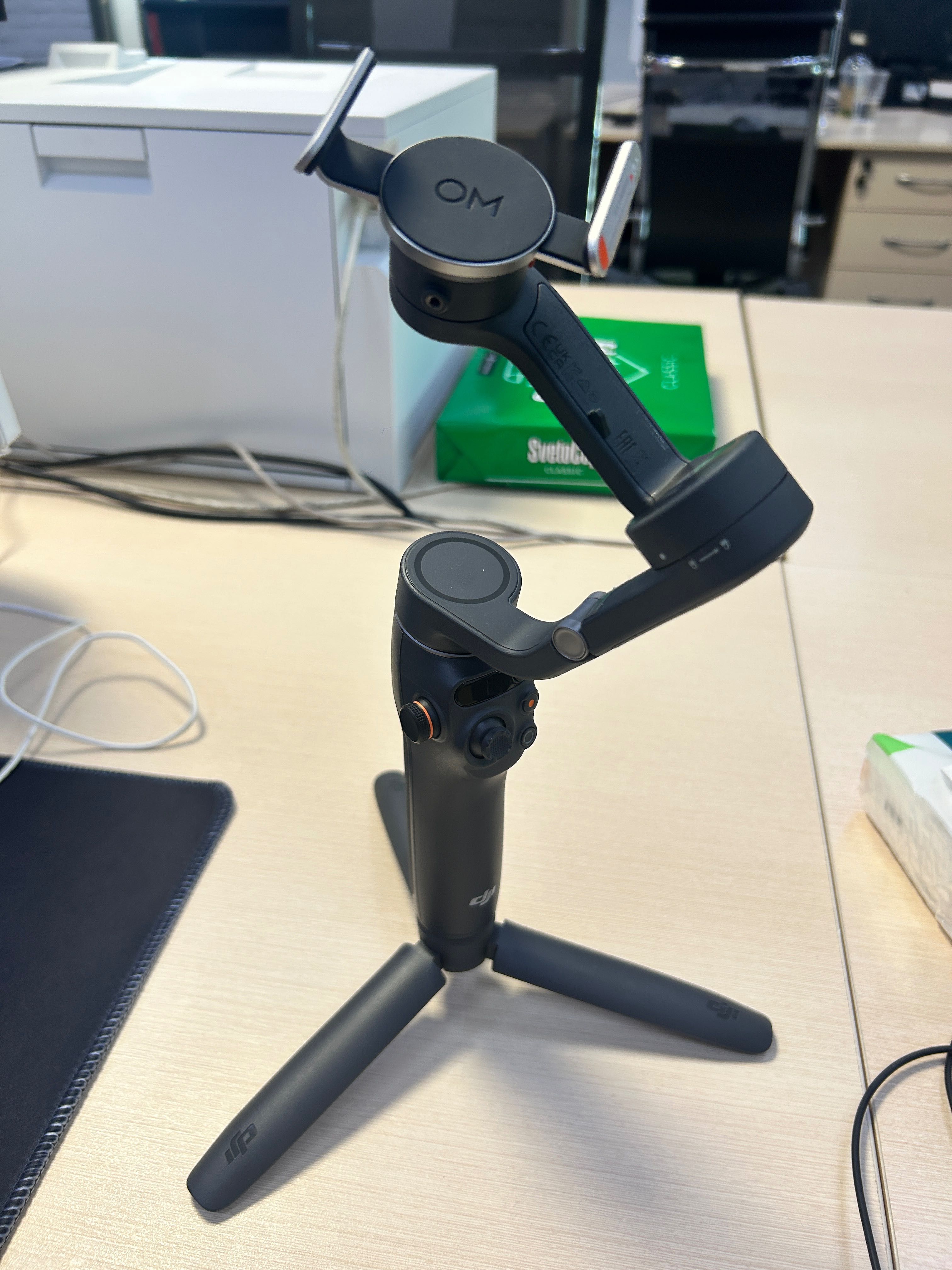 Стабилизатор DJI osmo mobile 6