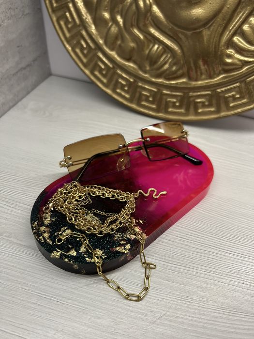 Tava decor din rasina cu foita de aur