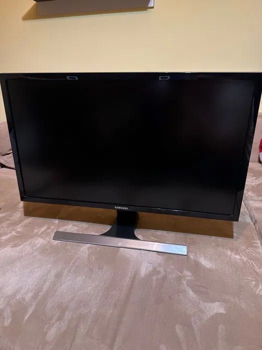 Monitor LED IPS Samsung 28", 4K UHD