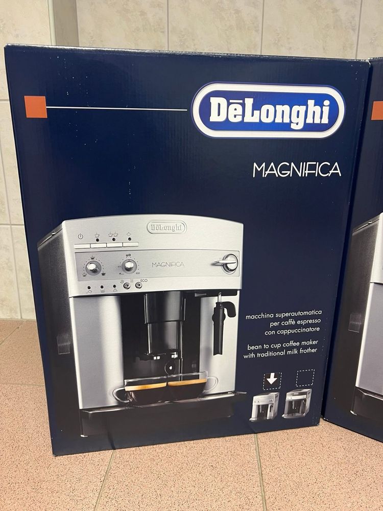 Vand aparat profesional de facut cafea DeLonghi