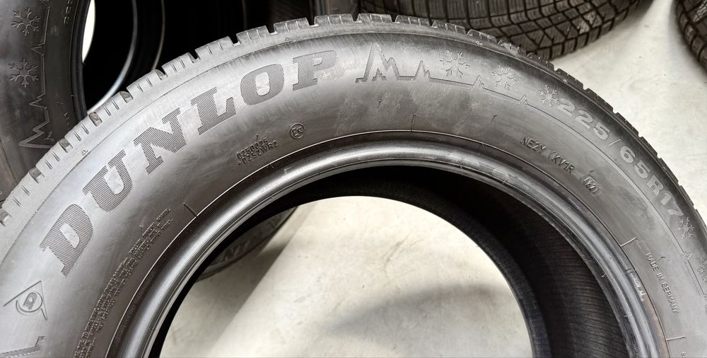 Anvelope iarna 225.65.17’ Dunlop