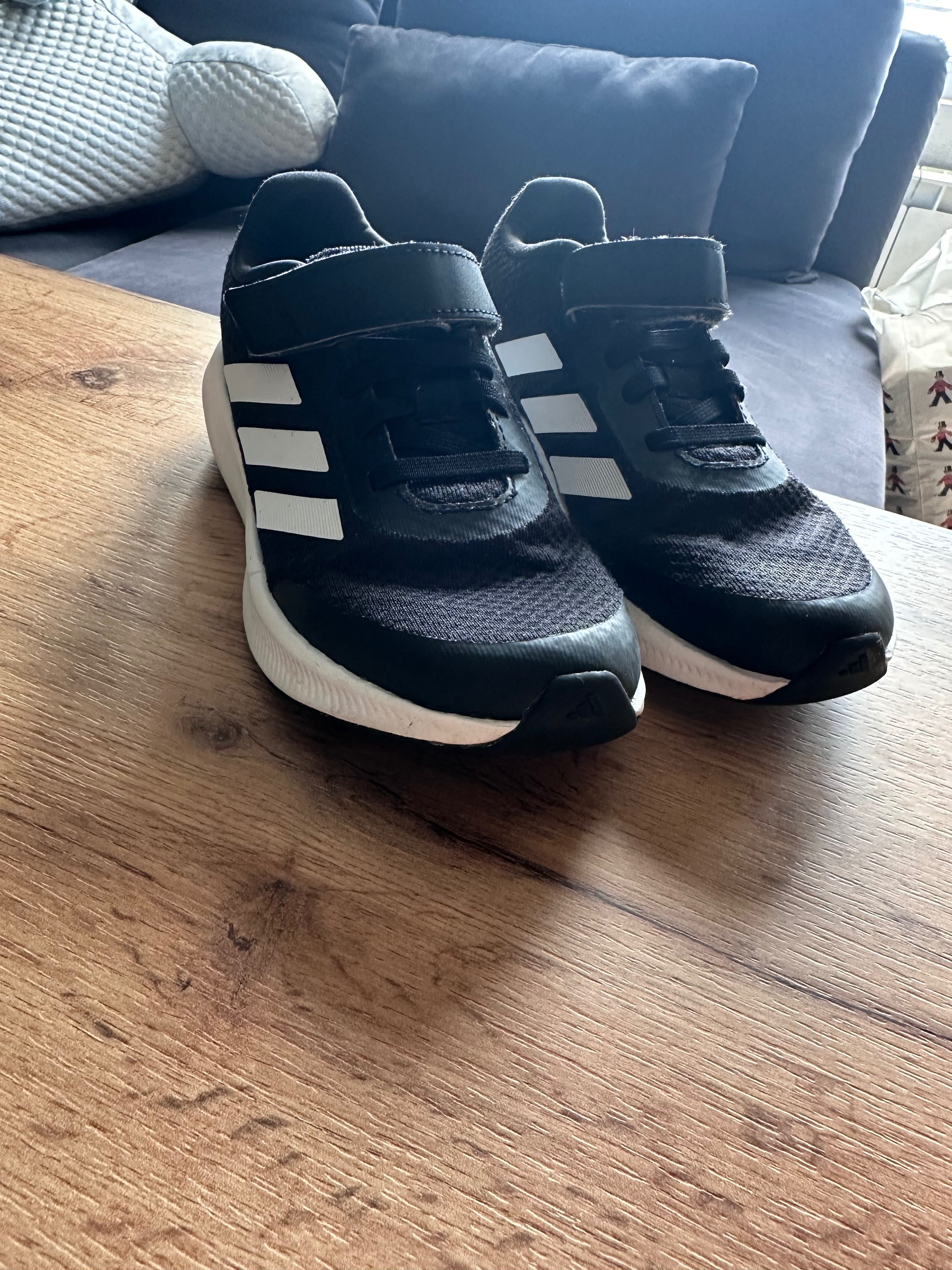 Детски обувки Adidas
