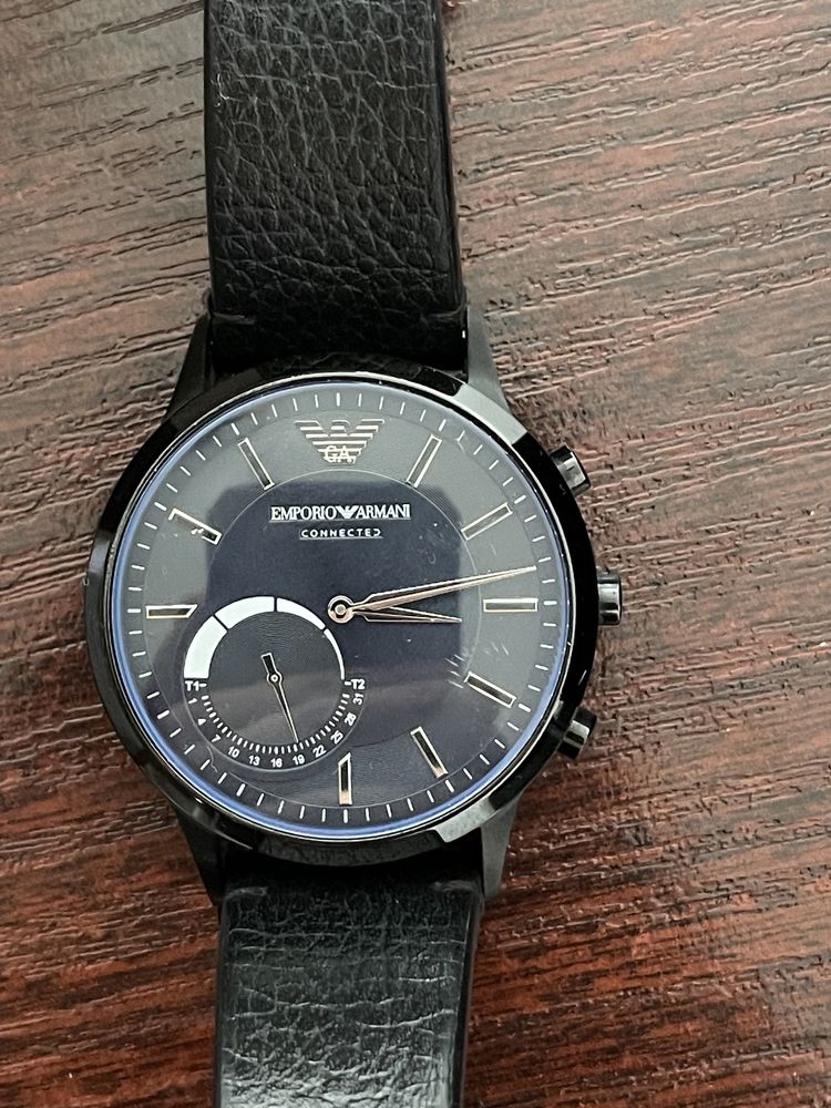 Emporio Armani Smartwatch часовник