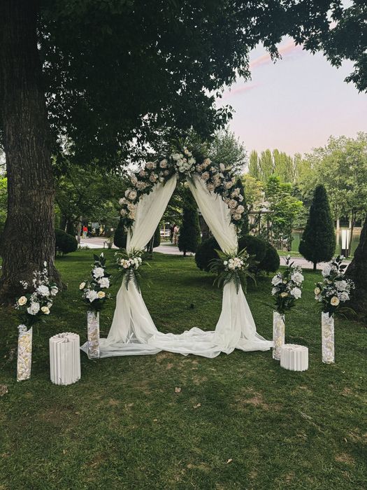 Декоративная арка для проведения свадьбы