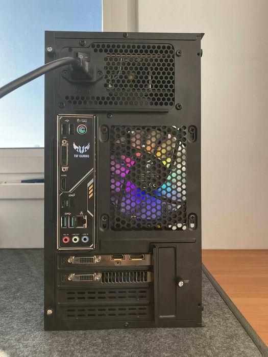 Компютър за Игри i5 8400 GTX 1060/RX 9060 XT 32GB RAM 512 SSD Гаранция