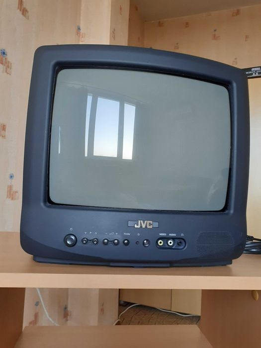 телевизор jvc 14 инча