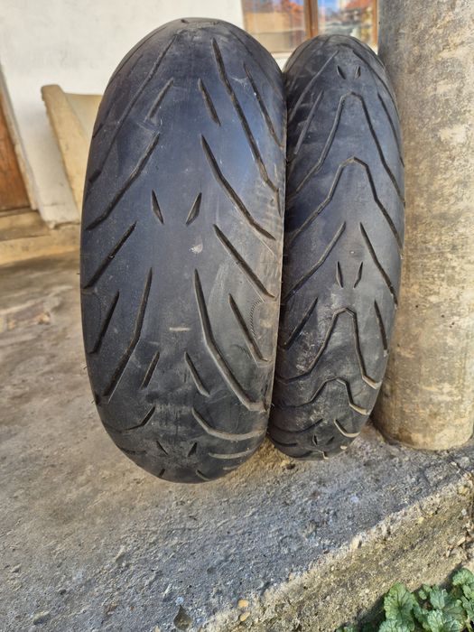 Шосейни гуми Пирели