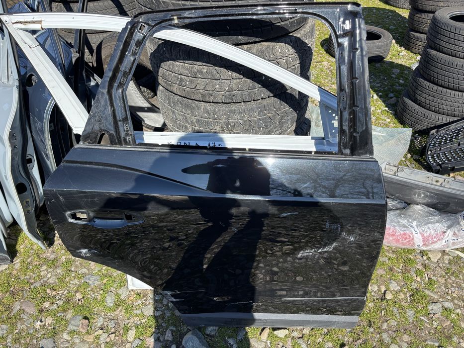 Врата Audi Q7