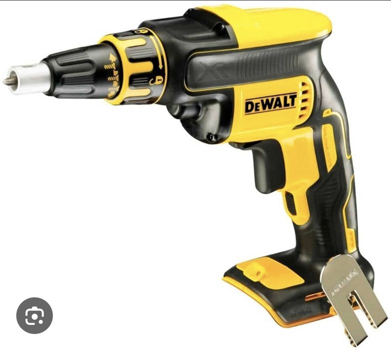 DeWALT шуруповерт DCF620N