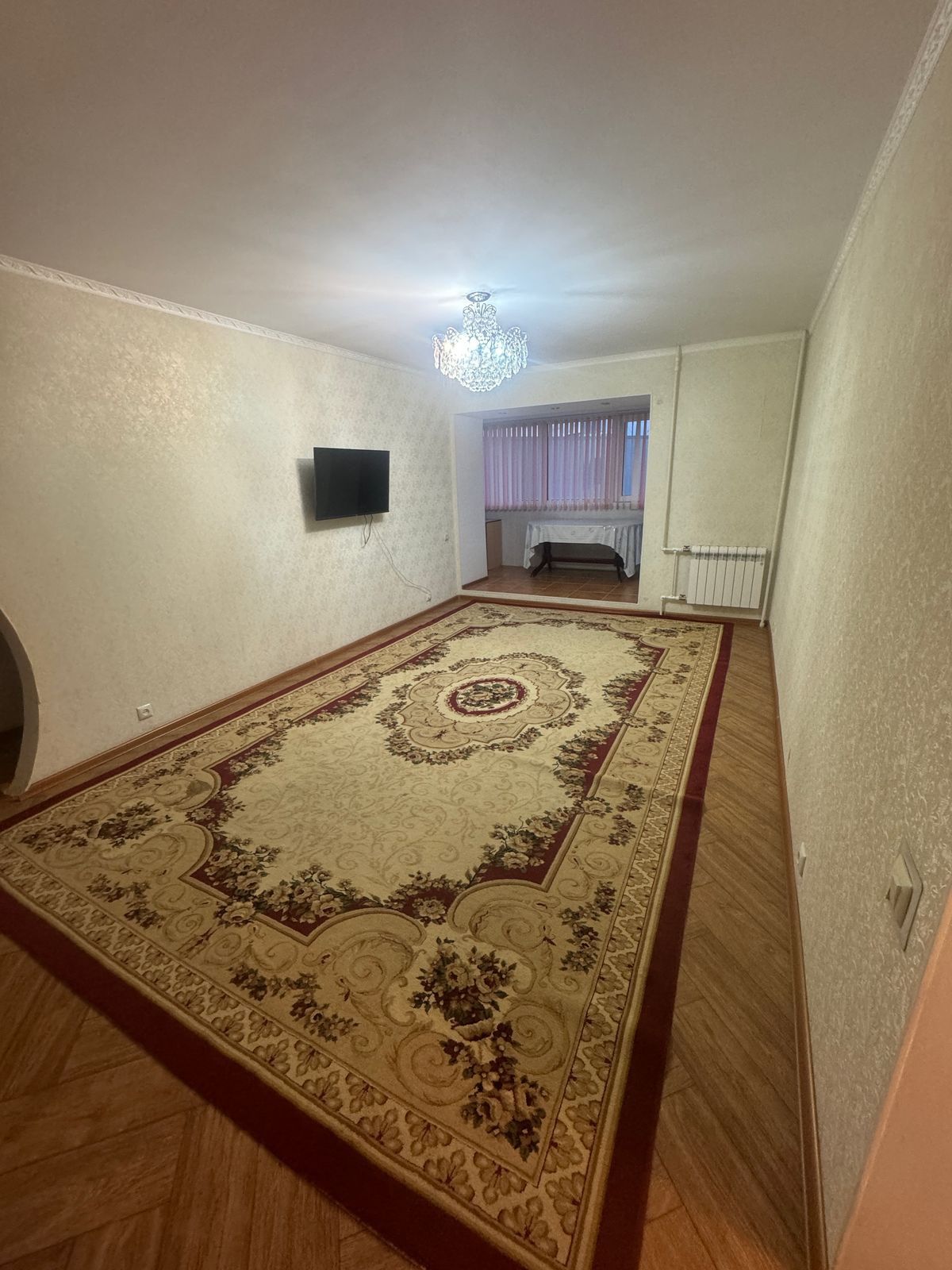 Продам 3 ком.кв., 12 мкр , 5/9, дом кирпичный