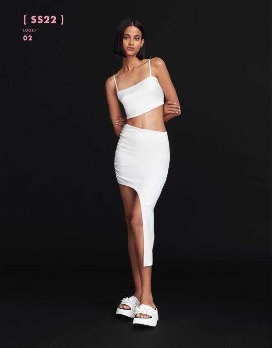 Бяла асиметрична пола Bershka Xs
