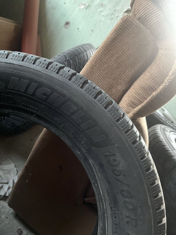 Всесезонни гуми Michelin и Continental R15