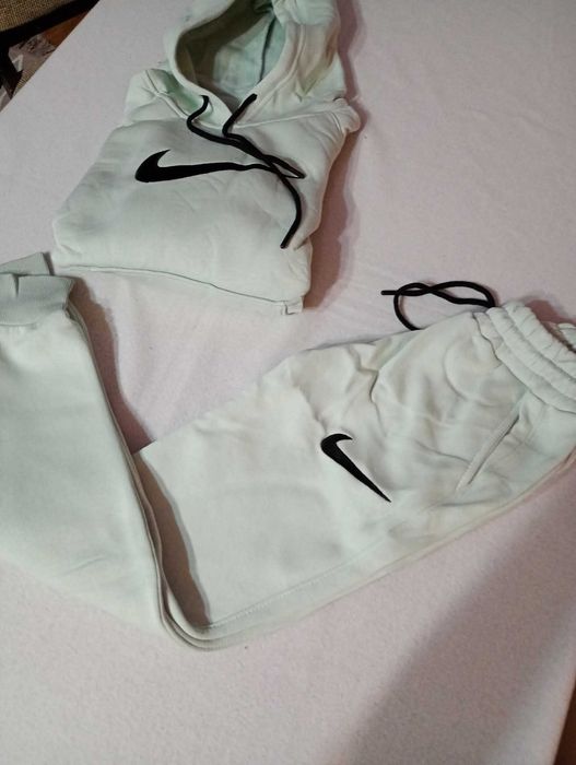 Дамски екипи различни размери