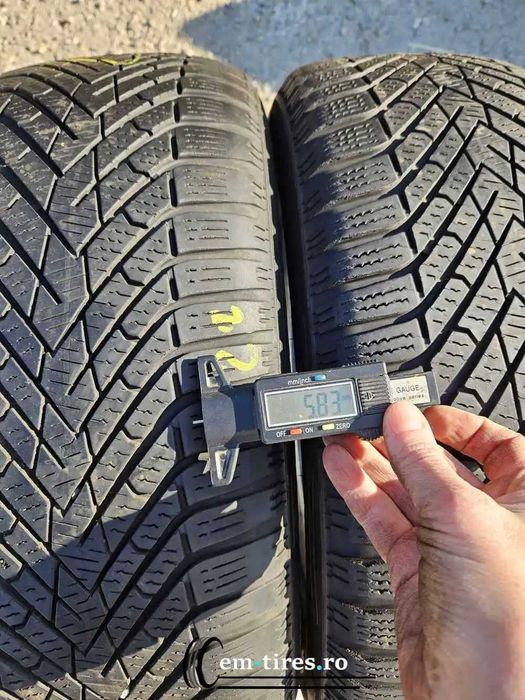 SET 2 Anvelope Iarna 215/55 R17 PIRELLI Winter Cinturato 2 98V