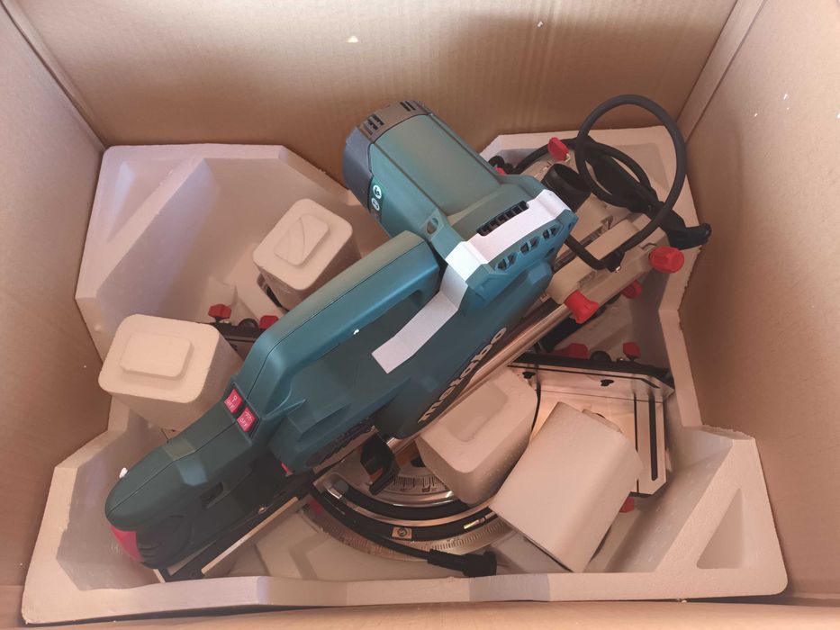 Настолен циркуляр с герунг и изтегляне Metabo KGSV 72 Xact SYM