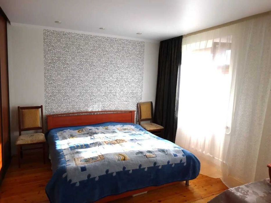 Продам 4-комнатную квартиру, 76 м² · 8/9 этаж, Курмангазы 154