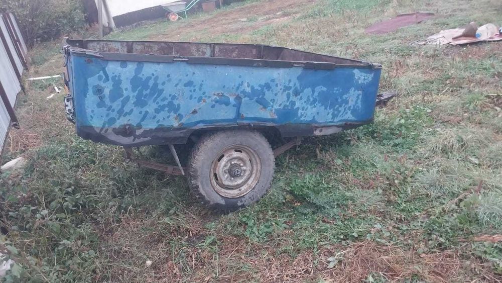 Продам прицеп на легковой автомобиль.