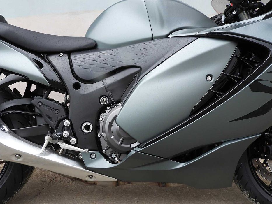 Motocicleta Suzuki Hayabusa GSX 1300 RR M5 | Rate | Leasing