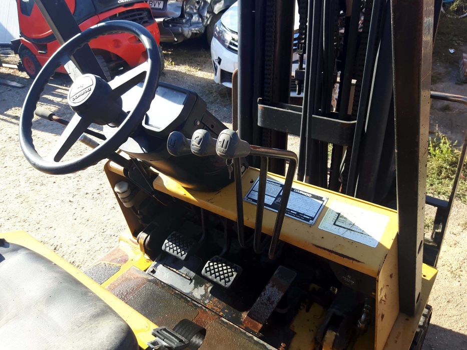 Motostivuitor DAEWOO diesel G15S, 1.5 tone, catarg triplex