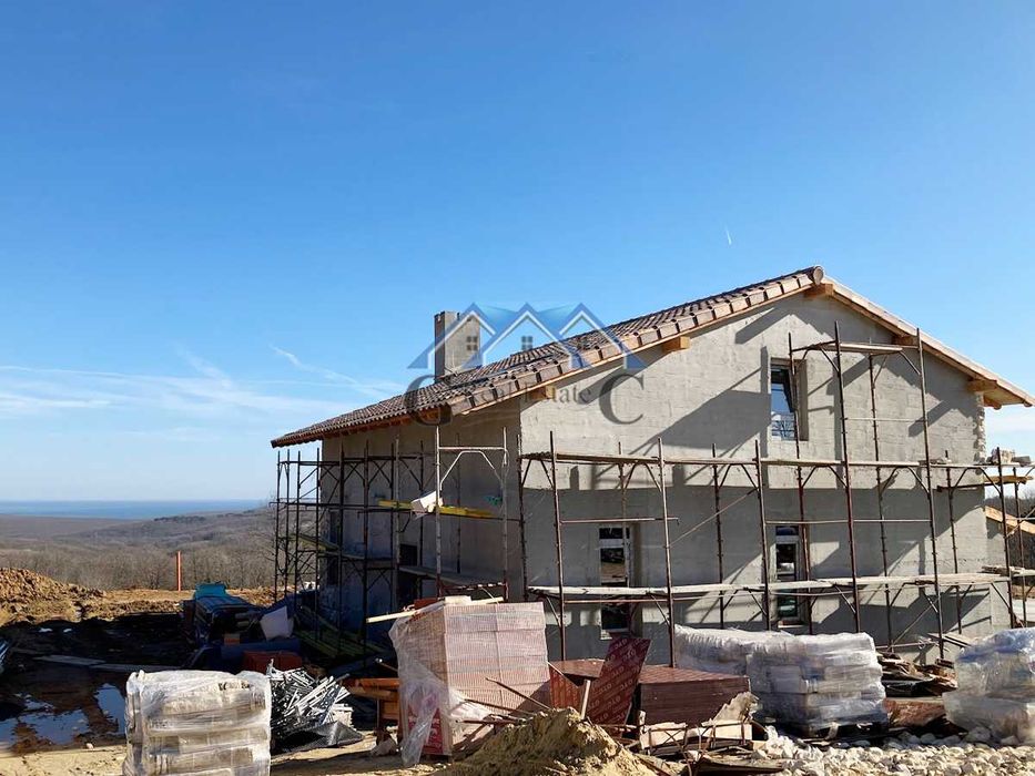 Къща 291м2, 290000 евро до 350000 евро, Приселци