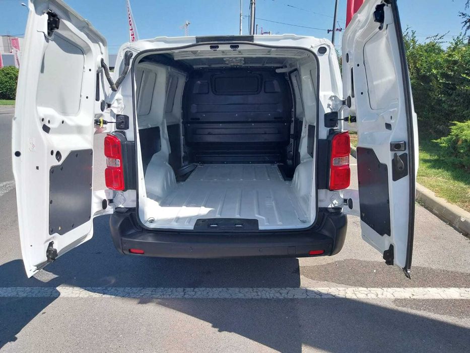 Vand Toyota Proace, in stare foarte buna, in garantie pana in 2028!