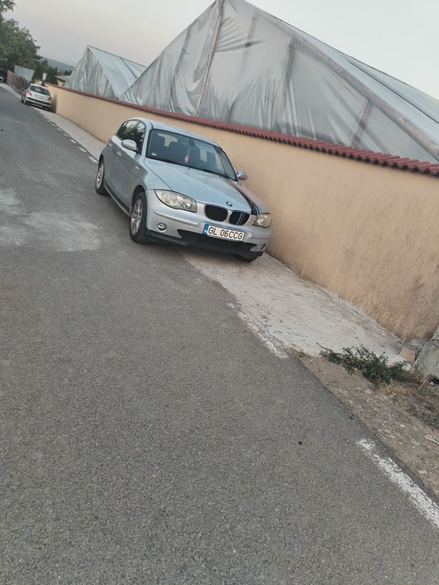 Vând BMW SERIA 1 an 2007