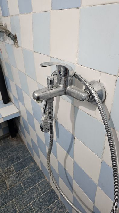 Продавам водопроводни батерии