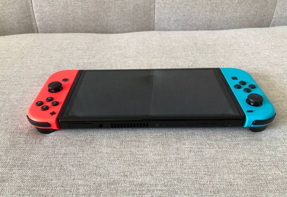Прошитый Nintendo Switch OLED + 47 игр (Отправлю по РК)